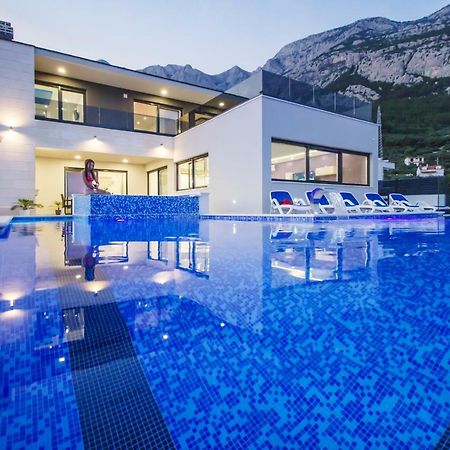 Villa Lacus Makarska Exteriör bild